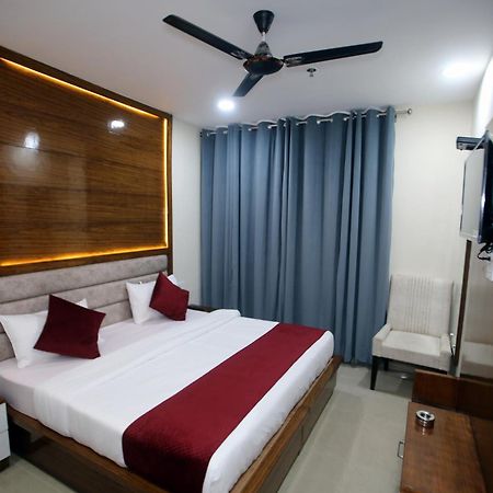 Affluence Hotel Kharar ภายนอก รูปภาพ